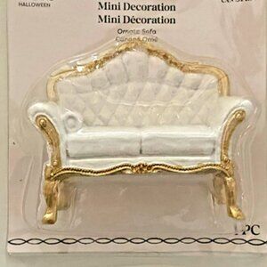 Asland Halloween Ornate Sofa